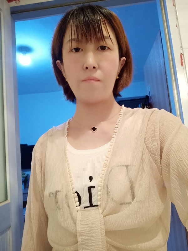 芬儿的第一张照片--运城认干亲服务网